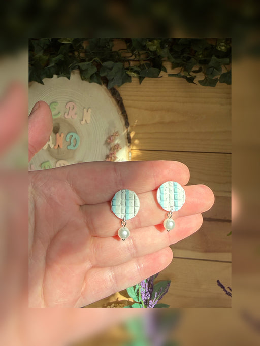 Picnic Blankey Studs